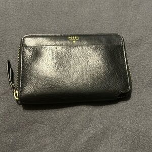 Black Fossil Wallet Wristlet, Fair Condition